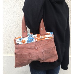 Sac cuivré avec doublure imprimée fleuri bleu orange fond blanc pièce unique local confection française recyclage vêtements