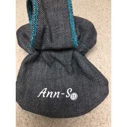 Porte- friandises/ récompenses pour animaux idéal pour l'éducation canine mais aussi pour récompenser les équidés pièce unique