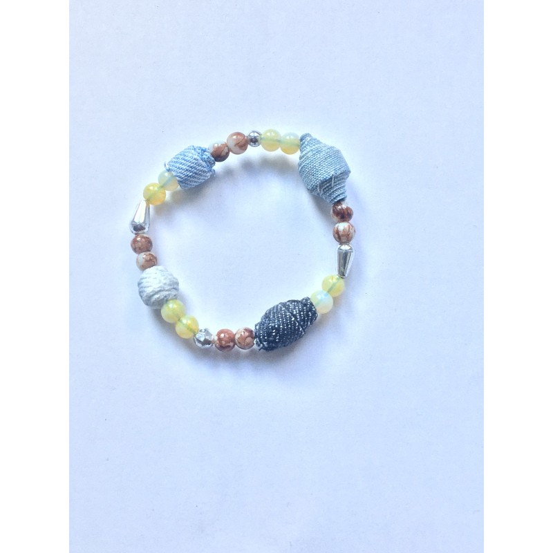 annsocreations.fr bracelet perle jeans pièce unique confection française recyclage original assortiment de perles forme matière